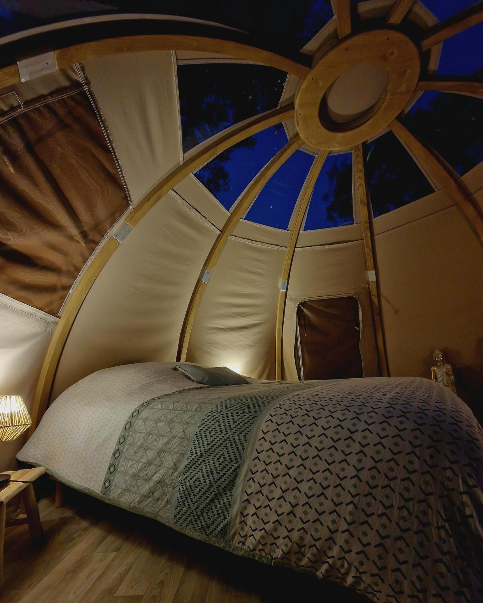 Les Nuits De Cassiopee Bed & Breakfast Sorde-lʼAbbaye Cameră foto
