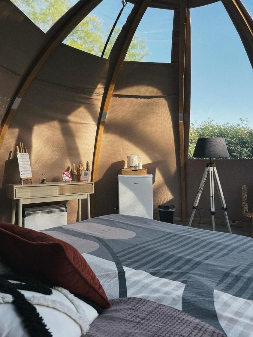 Les Nuits De Cassiopee Bed & Breakfast Sorde-lʼAbbaye Cameră foto