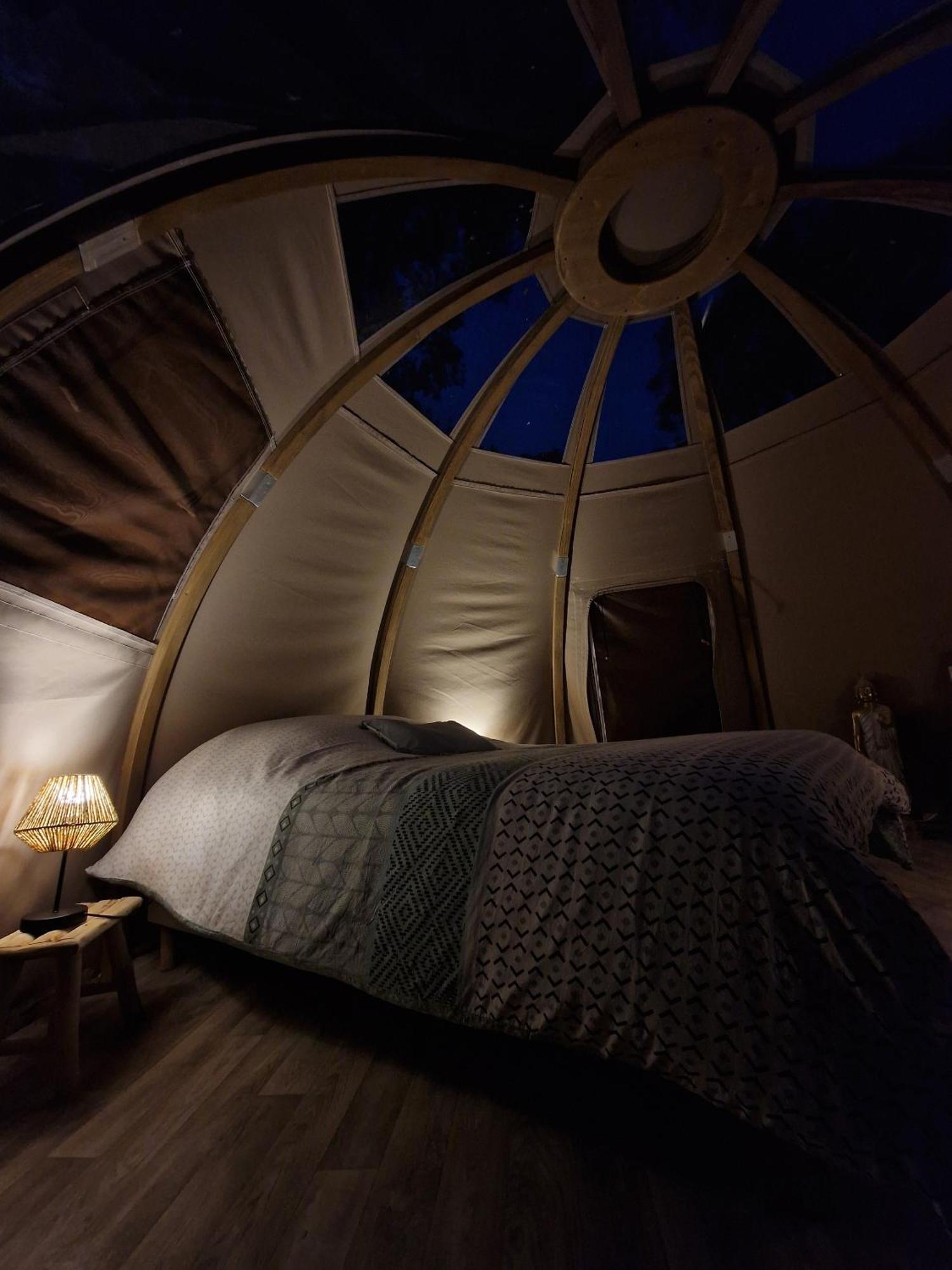 Les Nuits De Cassiopee Bed & Breakfast Sorde-lʼAbbaye Cameră foto