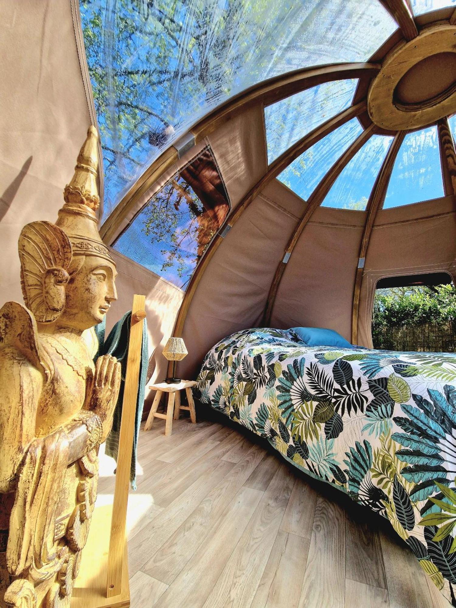 Les Nuits De Cassiopee Bed & Breakfast Sorde-lʼAbbaye Cameră foto