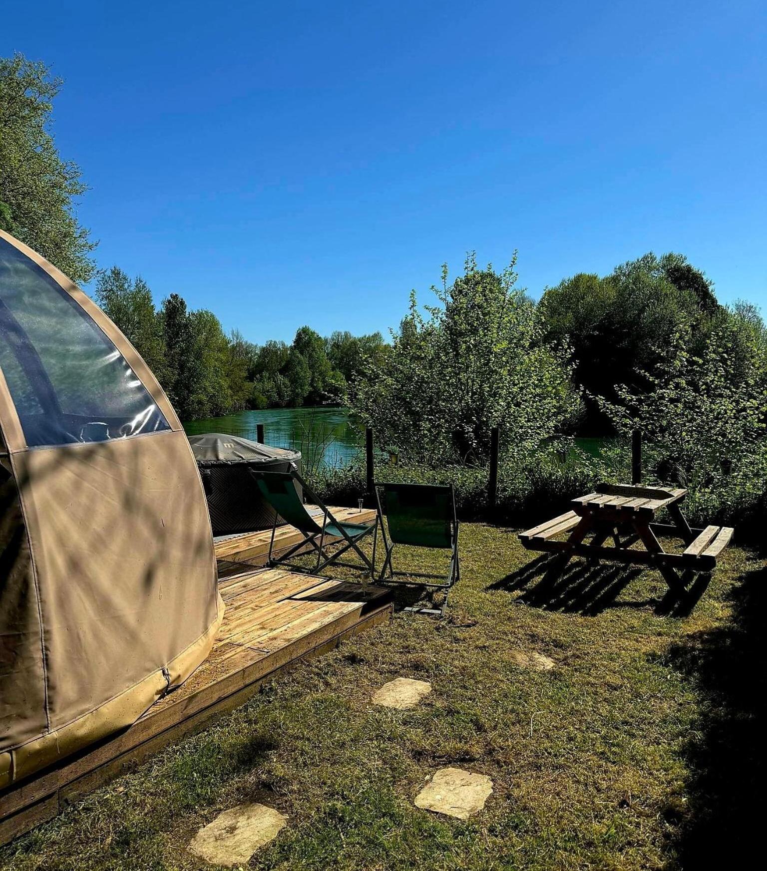 Les Nuits De Cassiopee Bed & Breakfast Sorde-lʼAbbaye Cameră foto