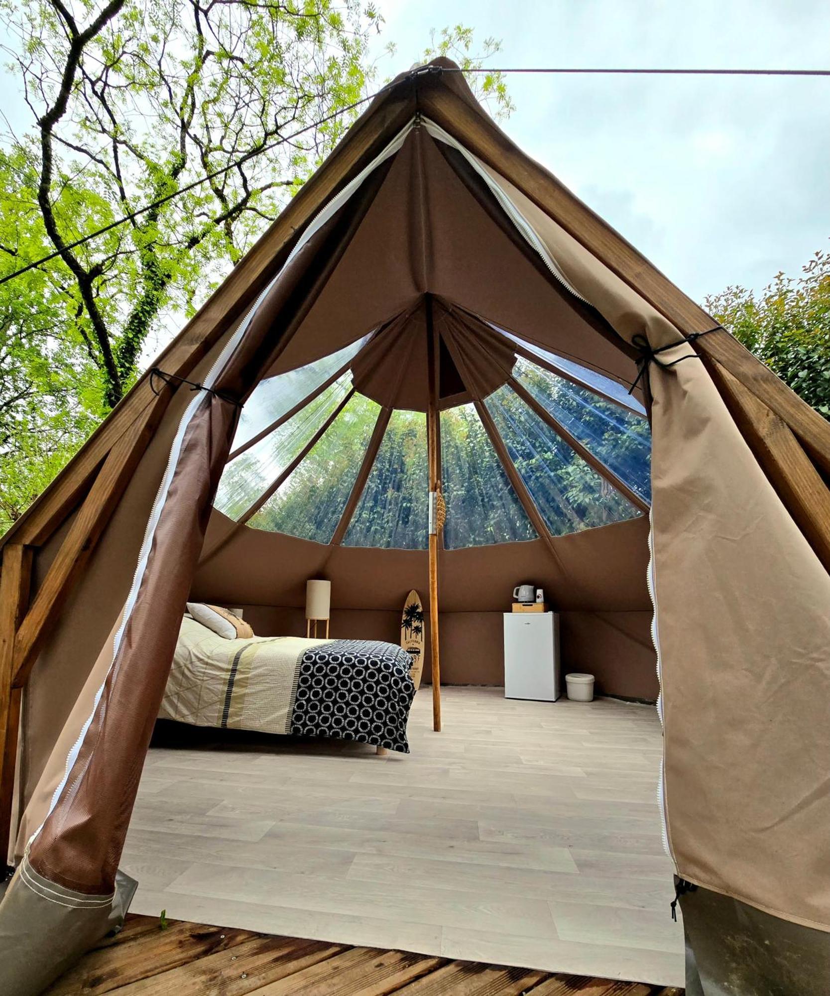 Les Nuits De Cassiopee Bed & Breakfast Sorde-lʼAbbaye Exterior foto