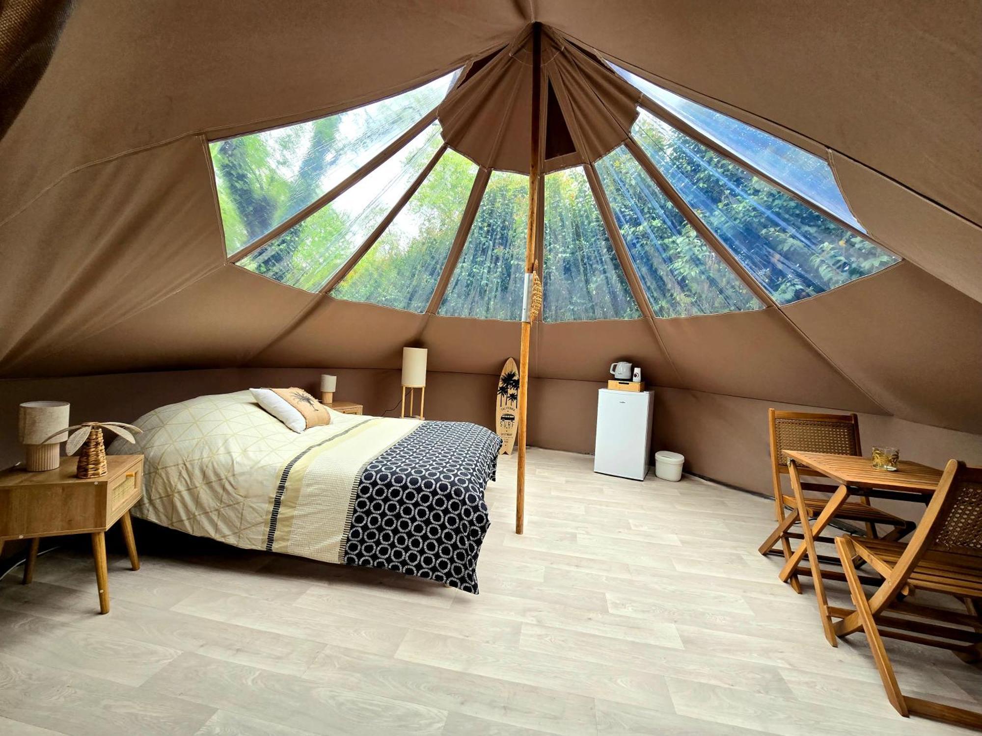 Les Nuits De Cassiopee Bed & Breakfast Sorde-lʼAbbaye Exterior foto