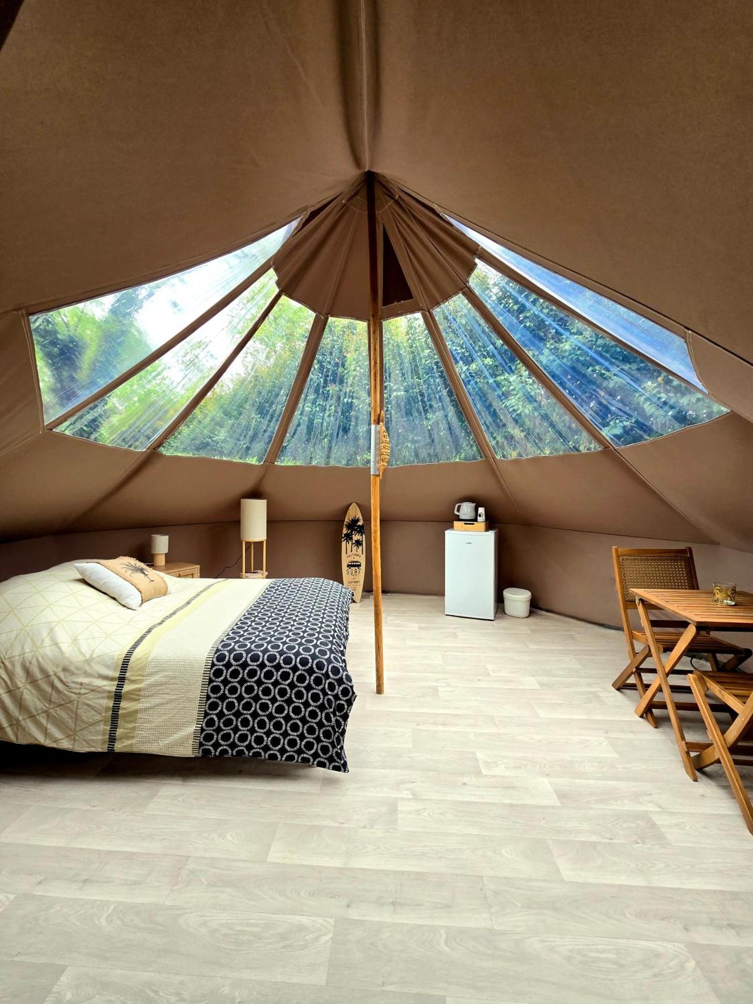 Les Nuits De Cassiopee Bed & Breakfast Sorde-lʼAbbaye Exterior foto